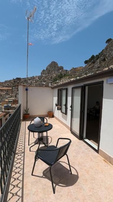 B&B Camurria Caltabellotta Bagian luar foto
